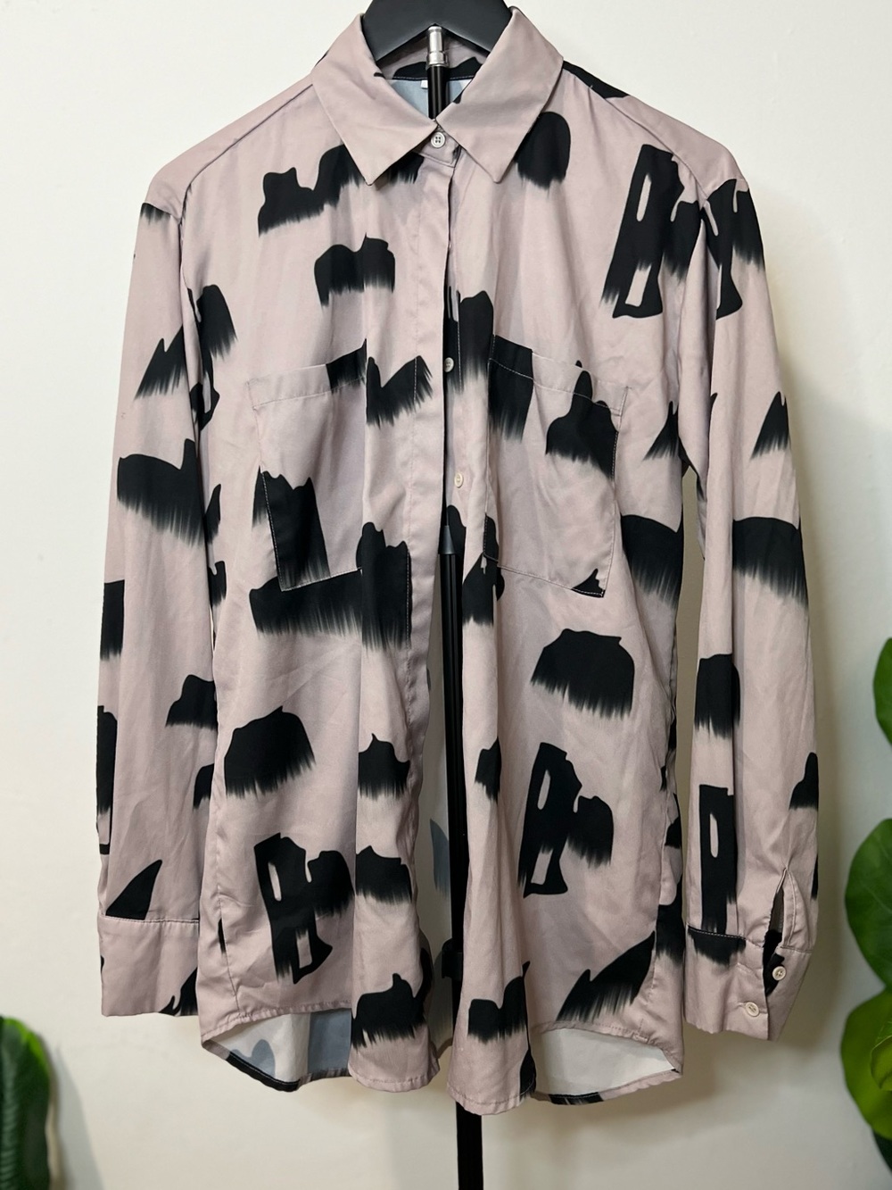 Abstract Print Button Down Shirt L Black Taupe Oversized Pocket Blouse